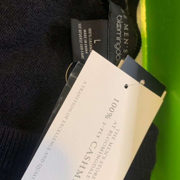 Cashmere - Men's DARK BLUE Sweater - Large - Picture 2 of 4